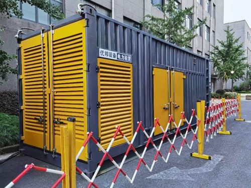 砚山如何使用转速表检查发动机的转速？