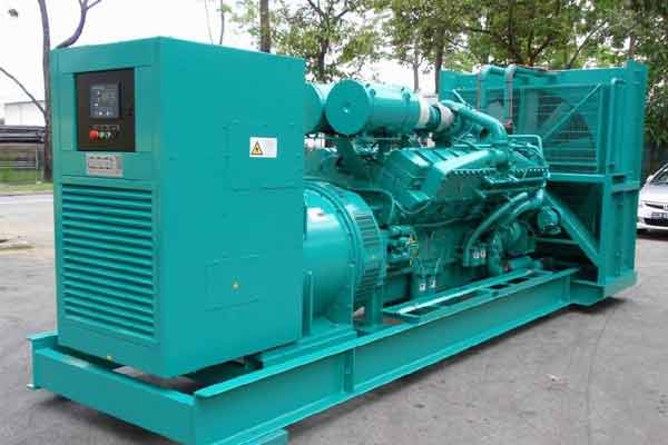 砚山柴油发电机组电压不稳定怎样维修？