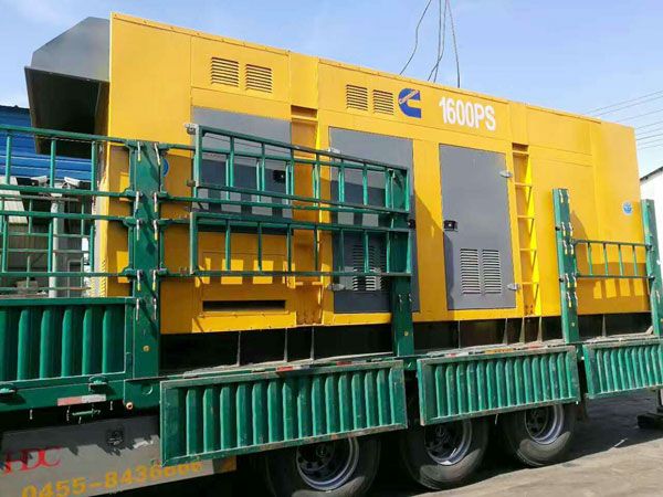 砚山测量水冷式机油散热器密封件尺寸时的注意事项有哪些？